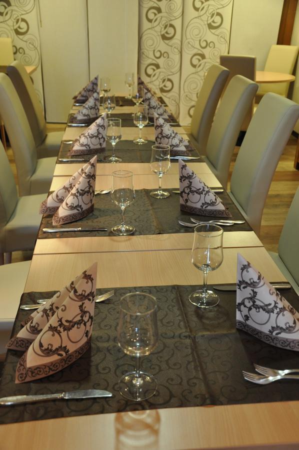 Hotel Loewen Mellingen ภายนอก รูปภาพ